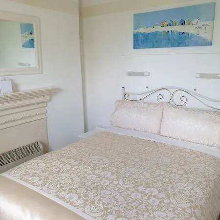 The Wycliffe Bed & Breakfast Folkestone Exterior photo