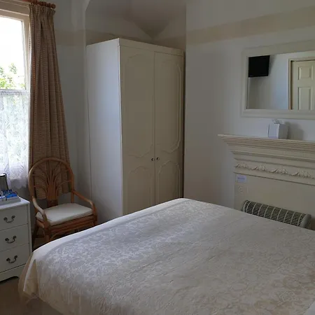 The Wycliffe Bed & Breakfast Folkestone Exterior photo
